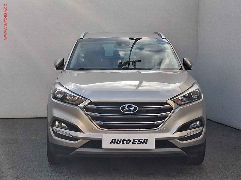 Hyundai Tucson (2017) 1.7 CRDi, AT, navi, kamera - fotka 2 z 19