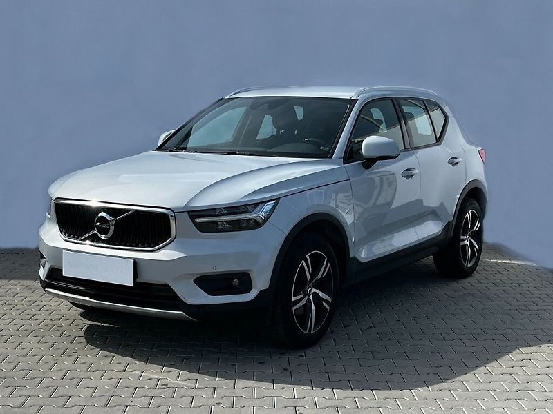 Volvo XC40 Momentum Pro T3 FWD 120kW - fotografie inzerátu
