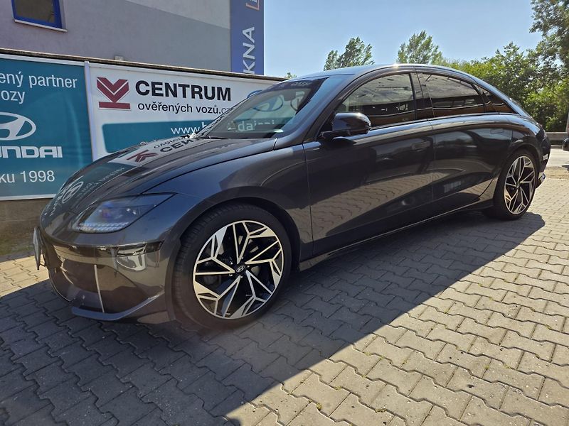 Hyundai Ioniq 6 PANORAMA-4x4-77,4kWh - fotka 4 z 17