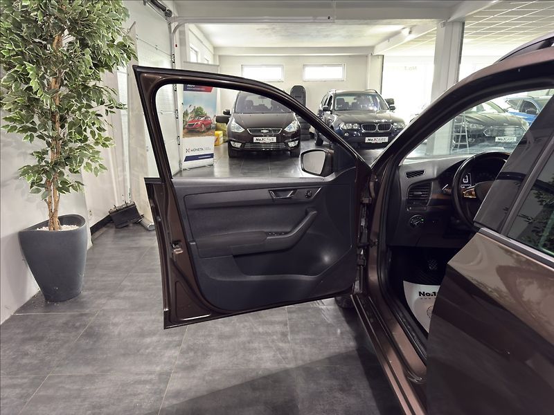 Škoda Fabia 1,2   TSI VÝHŘEV TEMPOMAT - fotka 6 z 26