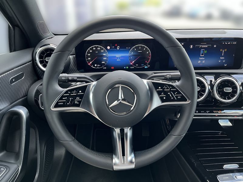 Mercedes-Benz Třídy A A-Třída 180 Progressive Editio - fotka 11 z 21
