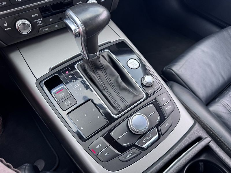 Audi A6 (2012) QUATTRO 3,0 TDI 180 KW 3. MAJ - fotka 31 z 50