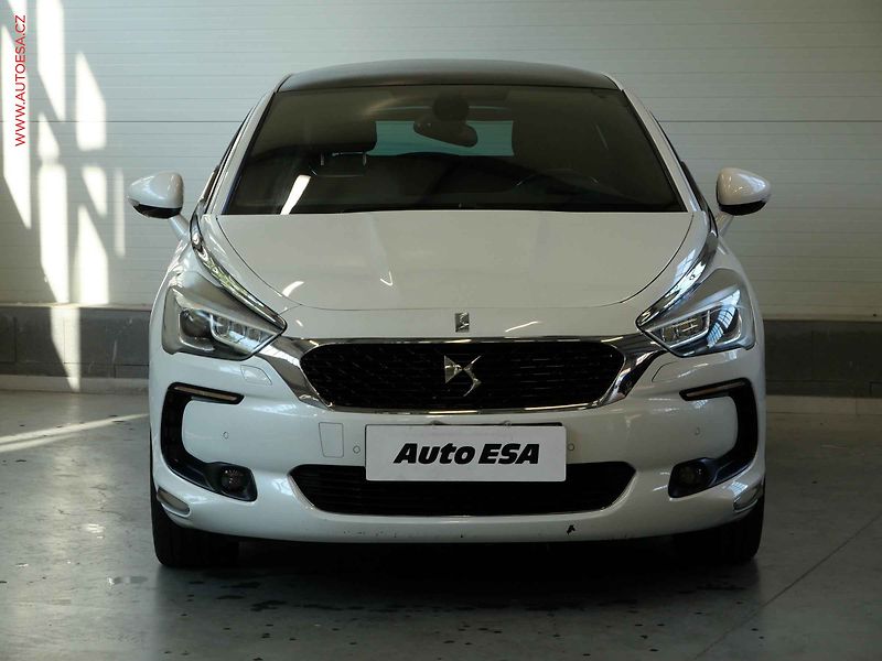 Citroën DS5 (2015) 2.0HDI, 1.maj,ČR, AT, TZ, AC - fotka 2 z 27