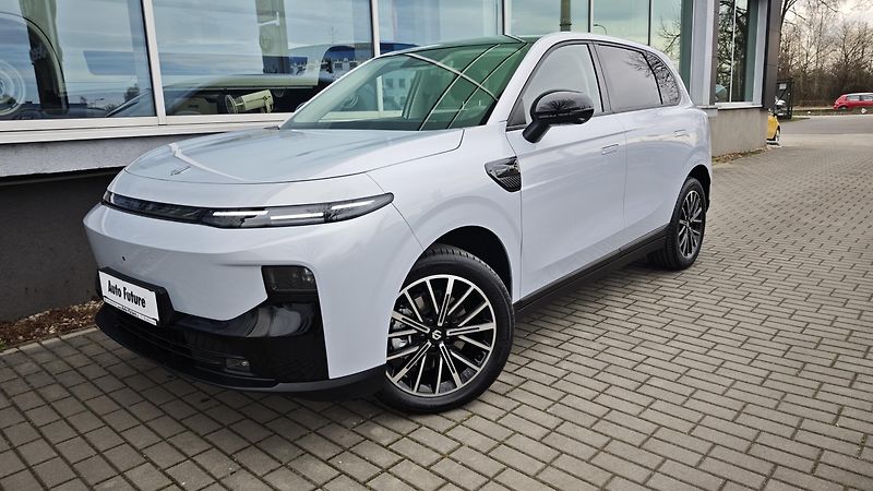 Leapmotor B10 (2026)  Design 1,5 EV hybrid  - fotka 2 z 34