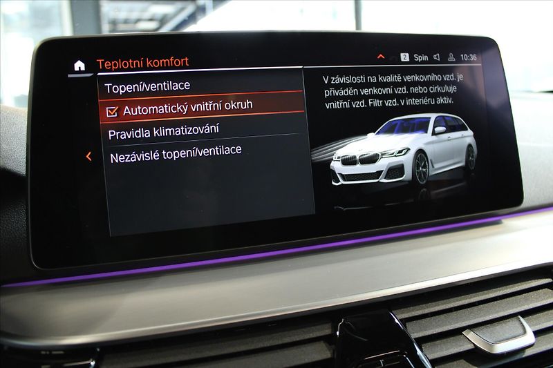 BMW Řada 5 530d xDrive M Sport DAProf/360 - fotka 25 z 35
