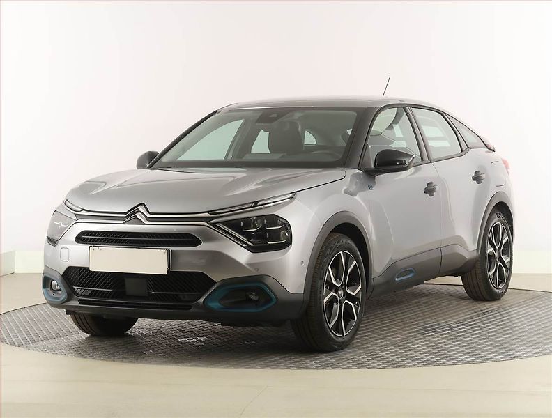 Citroën ë-C4 (2022) Feel 50 kWh, SoH 94% - fotka 2 z 25