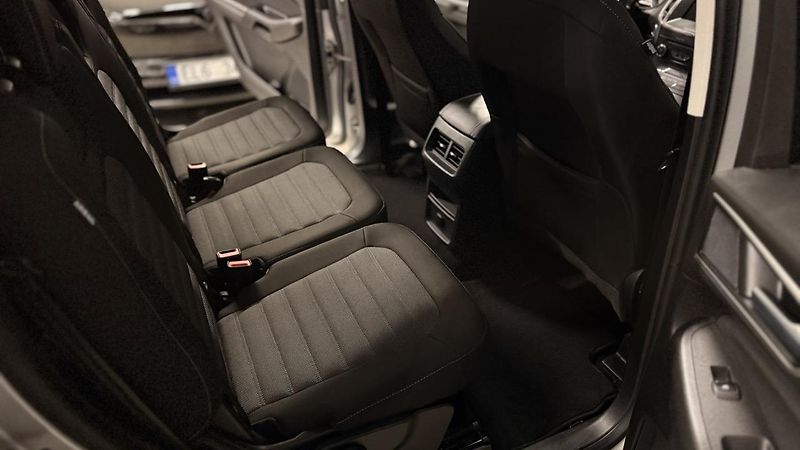 Ford S-MAX (2023) 2.5 HEV,HYBRID,REZERVOVÁNO - fotka 10 z 36