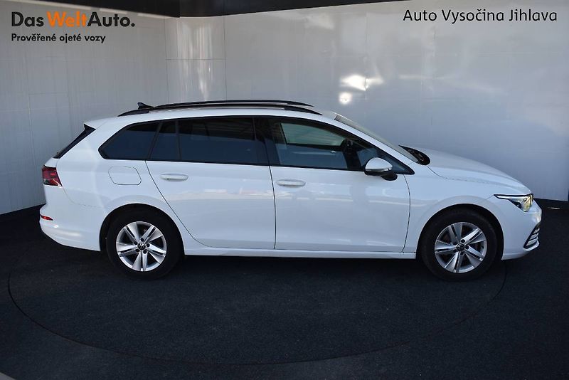 Volkswagen Golf Variant (2023) 1.5TSI 110kW,MATRIX,Webasto - fotka 7 z 26