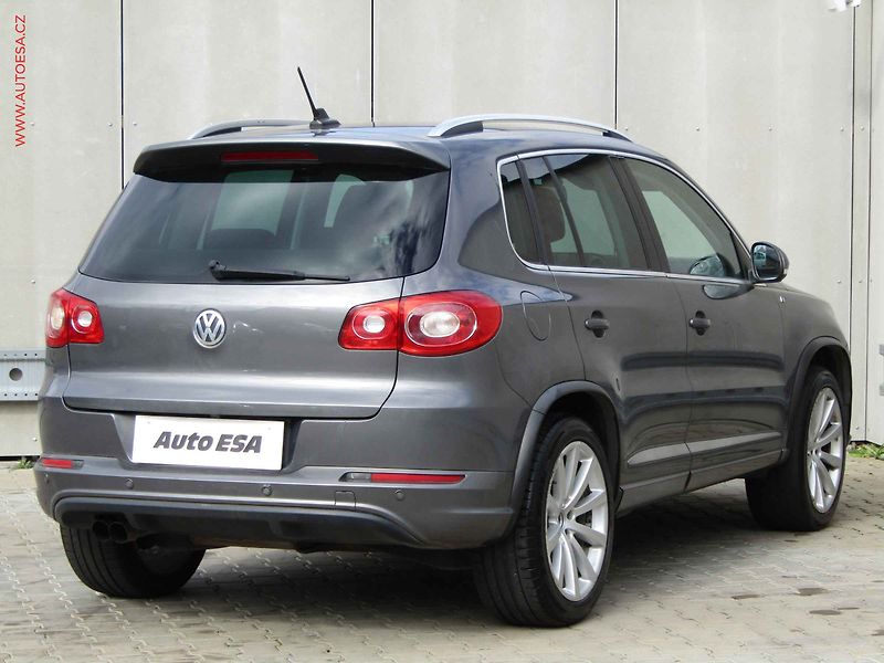 Volkswagen Tiguan (2011) 2.0 TDi 4x4, DSG, kůže, AC - fotka 4 z 18