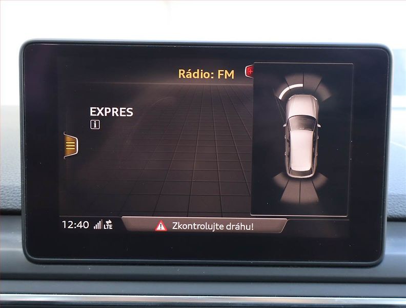 Audi A4 (2017) 2.0 TDI, Serv.kniha, Navi - fotka 16 z 16