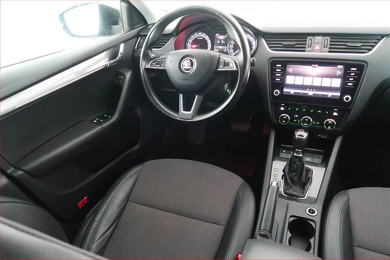 Škoda Octavia (2018) Style 1.6 TDI, Automat, Kůže - fotka 7 z 18