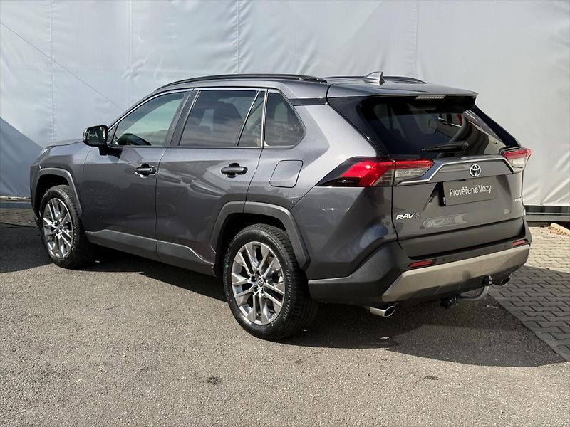 Toyota RAV4 2,5 Executive, 4x4, Hybrid - fotka 6 z 24
