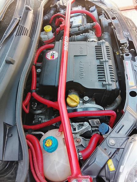 Fiat 500C (2010) motor 1.4 16V ČR 1.majitel - fotka 9 z 34
