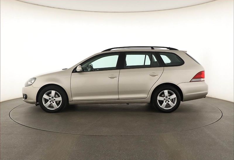 Volkswagen Golf (2013) 1.6 TDI, Tempomat - fotka 3 z 14