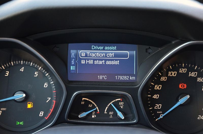Ford Focus (2011) 1.6 EcoBoost 110kW Titanium  - fotka 24 z 36