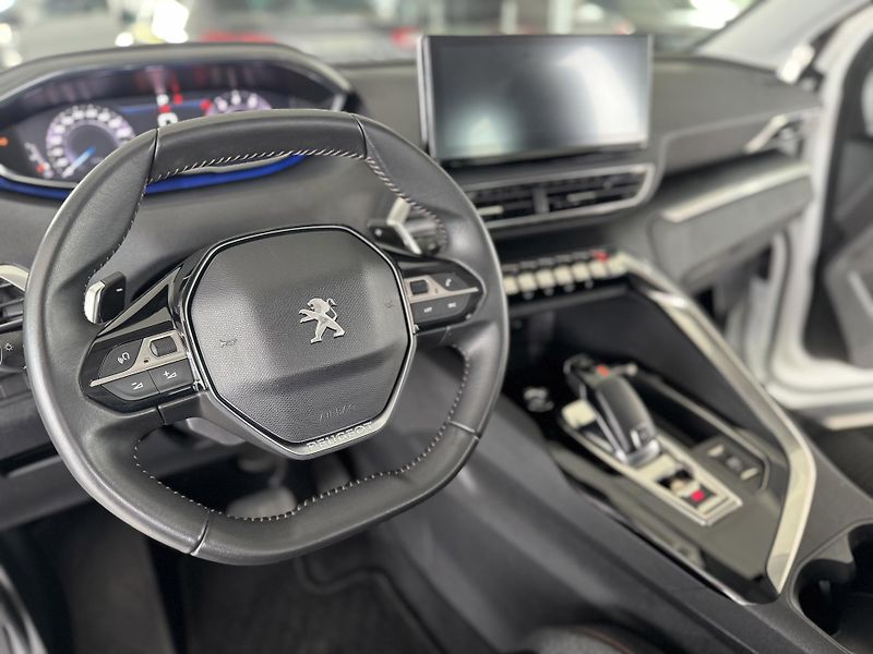 Peugeot 5008 1,2PT AUT*96kW*REZERVACE! - fotka 10 z 35