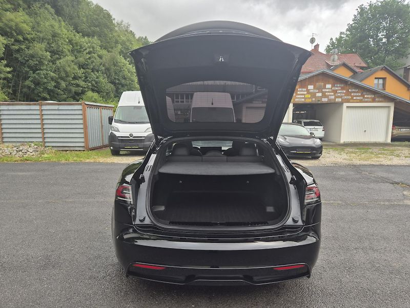 Tesla Model S PLAID PERFORMANCE - fotka 14 z 47