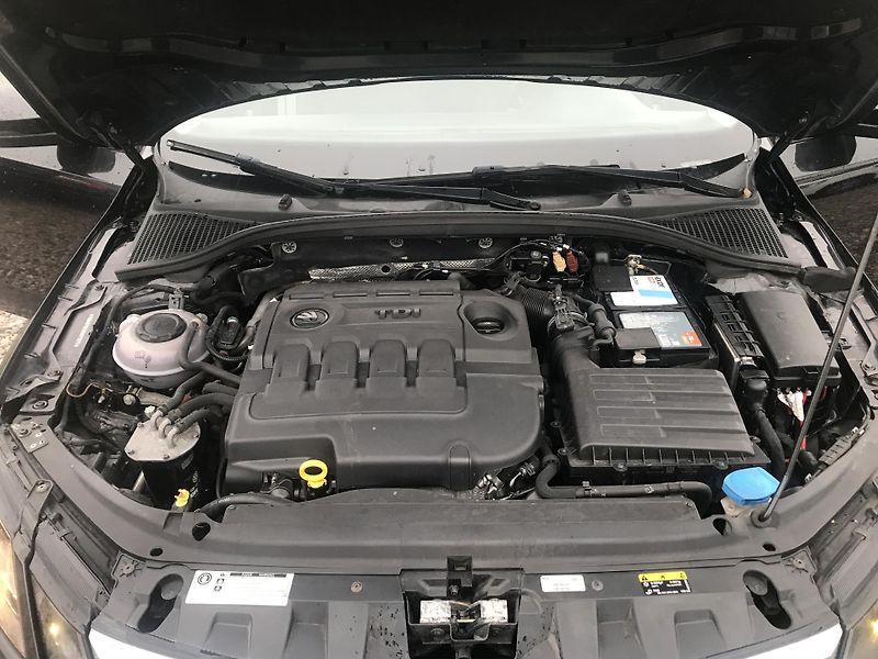 Škoda Octavia 1.6 TDI 85 KW,TEMPOMAT,KLIMA - fotka 14 z 14