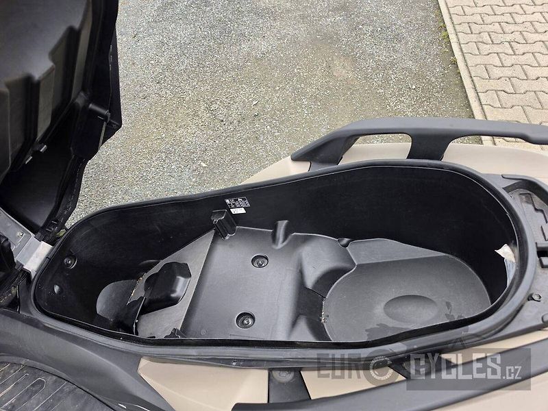 Yamaha Tricity 300 (2023) - fotka 14 z 15