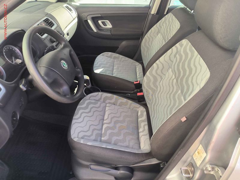 Škoda Fabia (2009) 1.2 12V, ČR, AC, ČR - fotka 9 z 14
