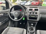 Volkswagen Touran (2010) 1,4 TSi 103 Kw TAŽNÉ - náhled 11