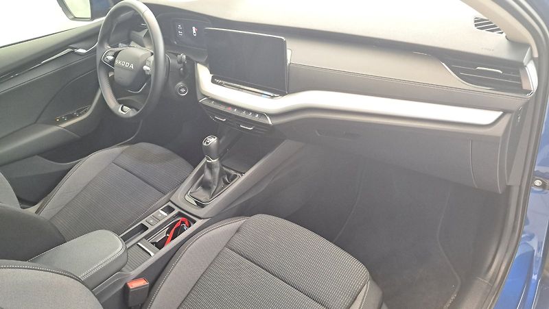 Škoda Octavia (2025) OCT.COMBI SELECTION 1,5 TSI 11 - fotka 15 z 24