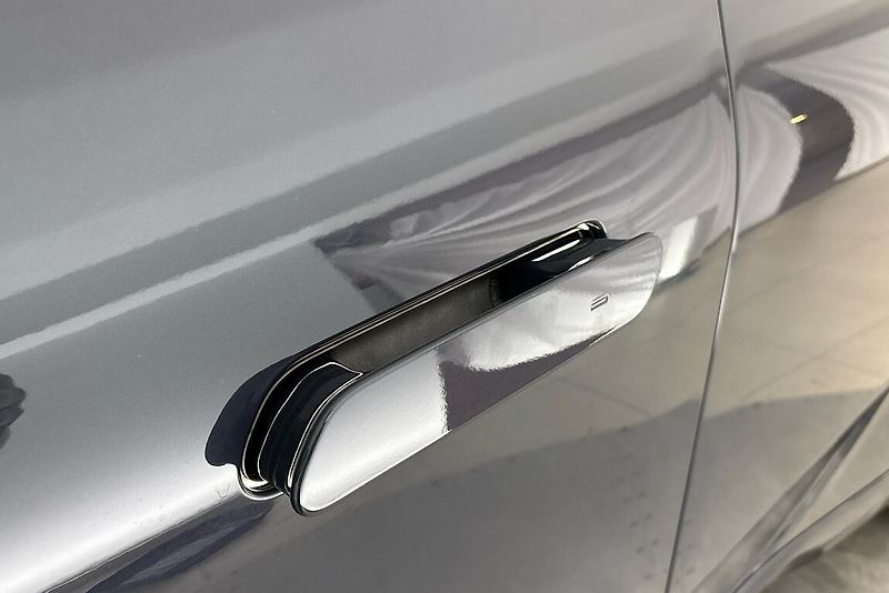 BMW iX3 50 xDrive - fotka 25 z 26
