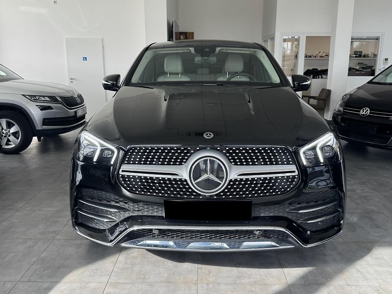 Mercedes-Benz GLE (2022) 300d 4 MATIC AMG  - fotka 2 z 39