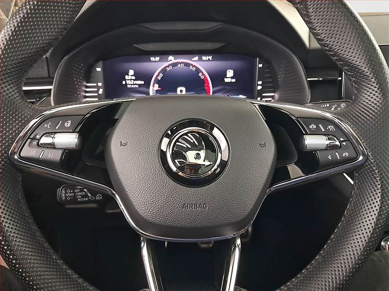 Škoda Kamiq (2023) Monte Carlo 1.5 TSI - fotka 19 z 21