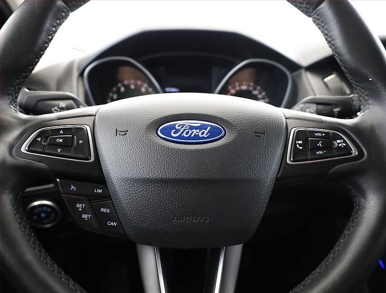Ford Focus (2016) 1.0 EcoBoost, Serv.kniha - fotka 8 z 17