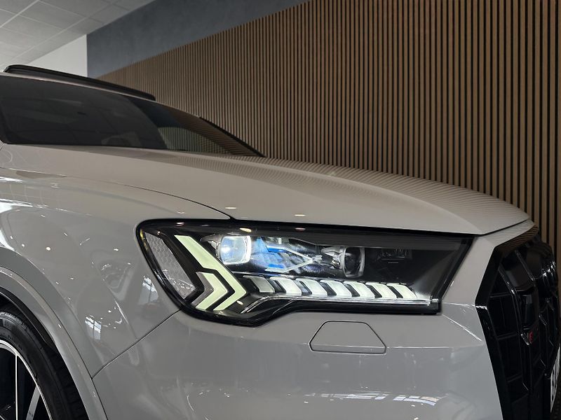 Audi SQ7 TDI V8 B&O 7míst Laser Carbon - fotka 3 z 49