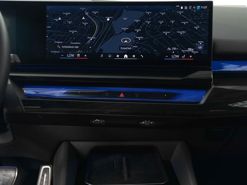 BMW Řada 5 540d xDrive Touring - fotka 13 z 20