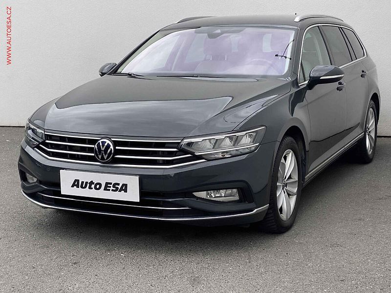 Volkswagen Passat (2020) 2.0 TDi, Elegance, LED, navi - fotka 3 z 18