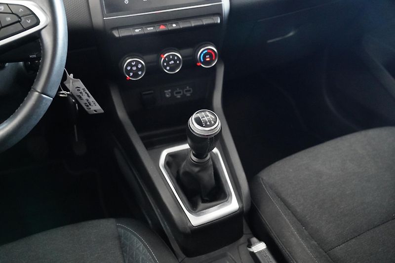 Renault Clio - fotka 22 z 25