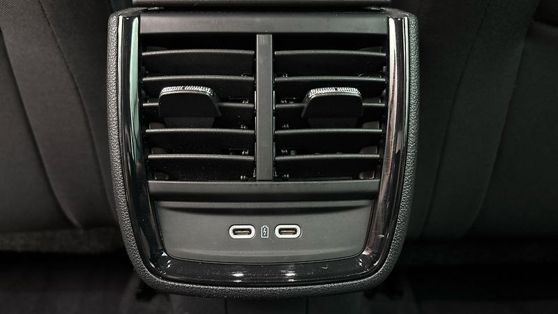 Škoda Scala 1.0 TSI Style - fotka 21 z 25