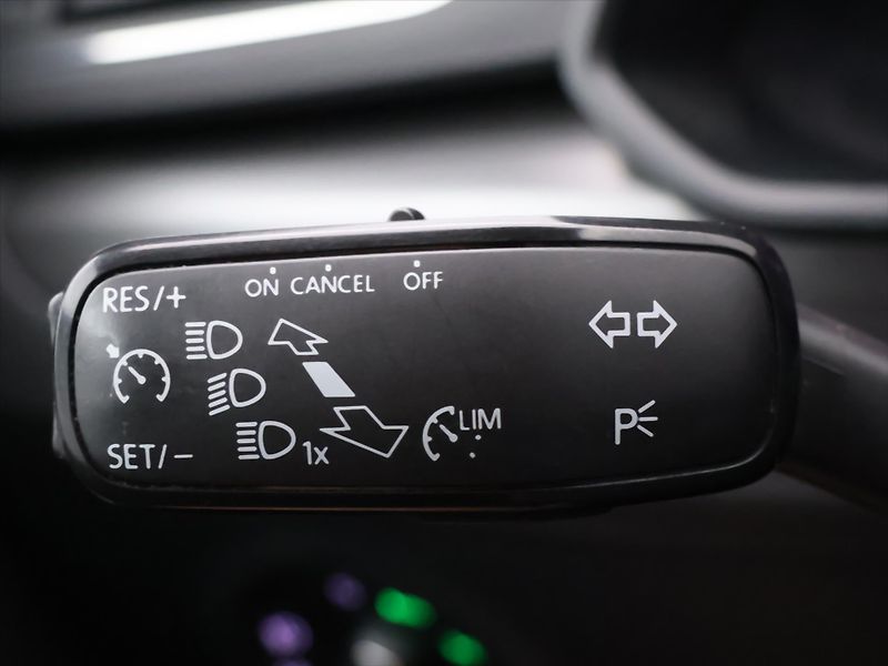 Škoda Superb 2,0 TDI 140kW CZ Style Kůže - fotka 18 z 32