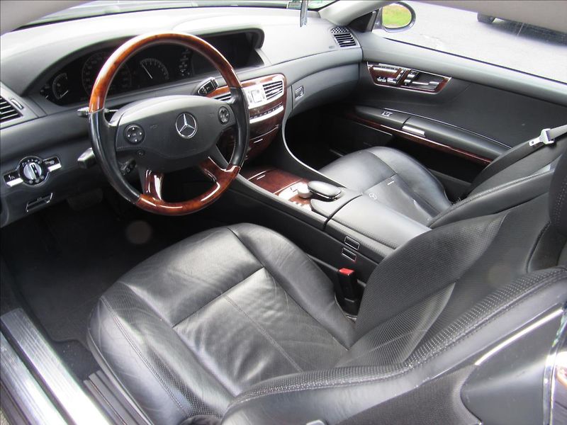 Mercedes-Benz CL 5,5 550 Elegance 285 KW - fotka 9 z 36