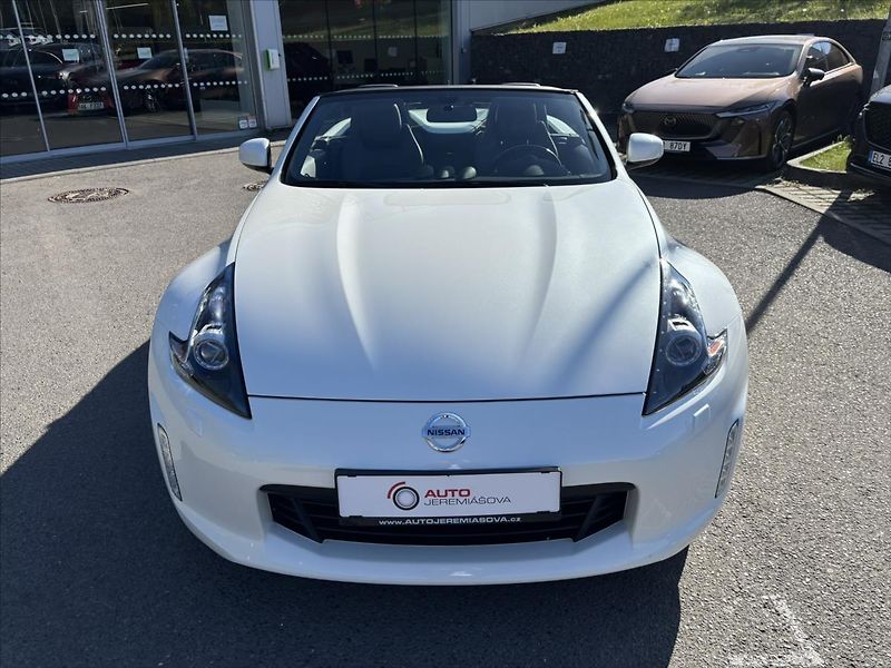 Nissan 370 Z 3,7 i Premium 1.ČR TOP STAV - fotka 8 z 49