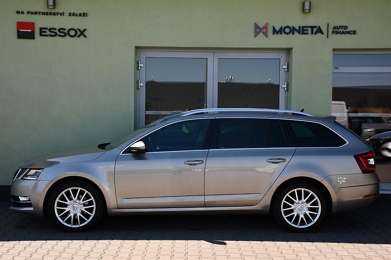Škoda Octavia 1.4G-TEC LED DSG NAVI PDC - fotka 11 z 35