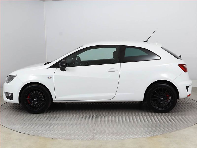 Seat Ibiza (2016) 1.8 TSI Cupra, Serv.kniha - fotka 3 z 18