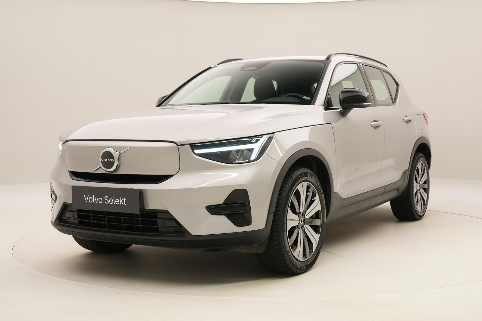 Volvo XC40 PURE ELECTRIC RECHARGE PLUS CZ