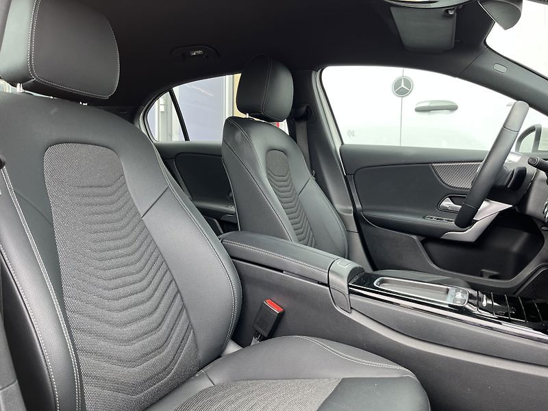 Mercedes-Benz Třídy A Třída A 180 - fotka 12 z 18