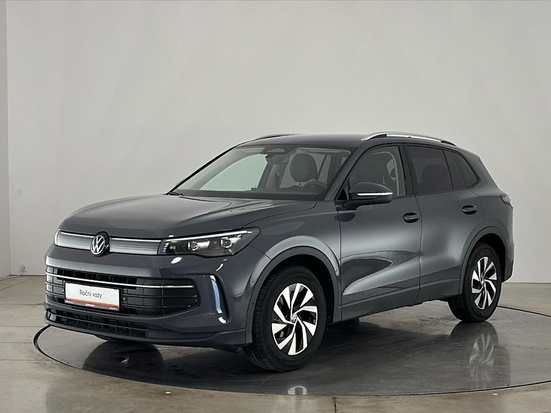 Volkswagen Tiguan People DSG - fotka 1 z 31