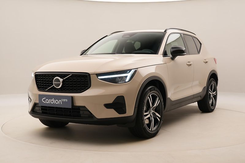Volvo XC40 (2026) B3 AUT DARK PLUS - fotografie inzerátu
