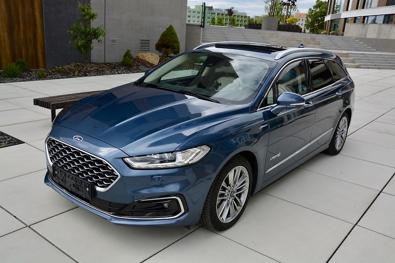 Ford Mondeo 2.0 Hybrid ecvT Aut Vignale P - fotka 27 z 37