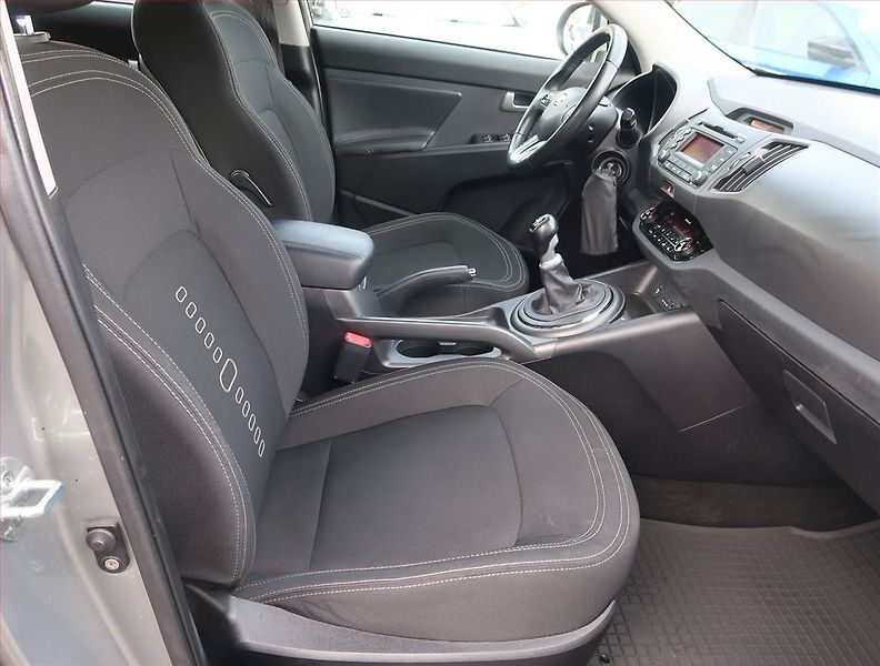 Kia Sportage (2013) 1.6 GDI, ČR,1.maj, Serv.kniha - fotka 9 z 14
