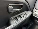 Kia Carens 1.6 GDI 99kW Comfort - náhled 13