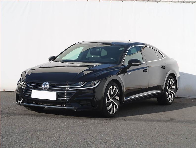 Volkswagen Arteon (2020) R-line 2.0 TDI - fotka 2 z 25