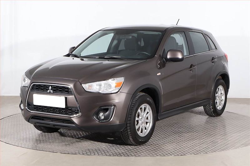 Mitsubishi ASX (2015) 1.6 MIVEC, Serv.kniha, Navi - fotka 2 z 20