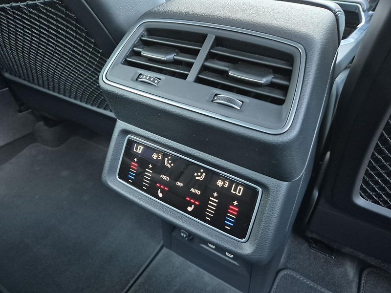 Audi e-tron SPORTBACK 300kw SOH 97,2% - fotka 39 z 45
